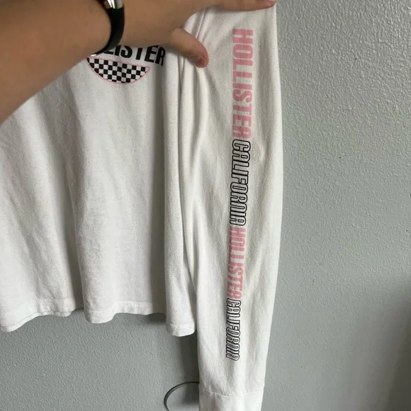 Hollister Women’s Small White Long Sleeve T Shirt With Black Checkered Patterns - Picture 2 of 4